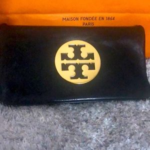 Tory Burch Clutch w/ removable chain